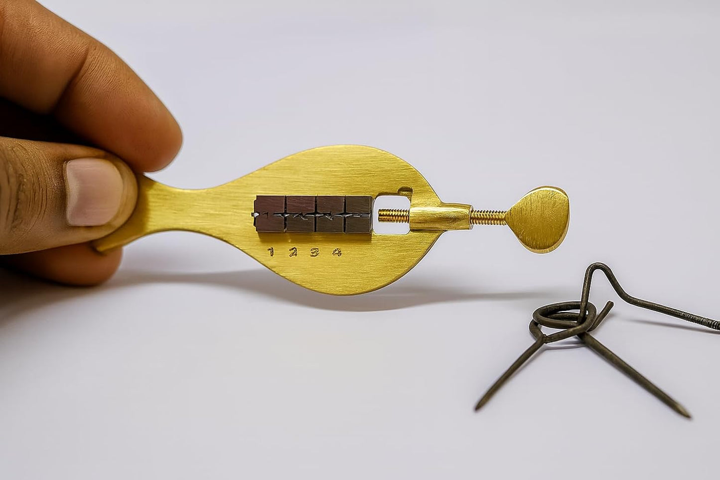 Johnson Tools Special Macchi Micro Tap and Die Plate (1.0‑1.4 mm, 3Holes) Thread Maker for Gold, Silver Jewellery wires and Pipes