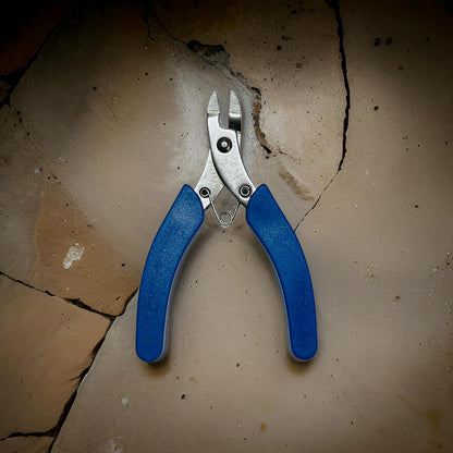Johnson Tools Super Stainless Steel Diagonal Cutter, Nipper, Plier (blue handle, Size-110mm)
