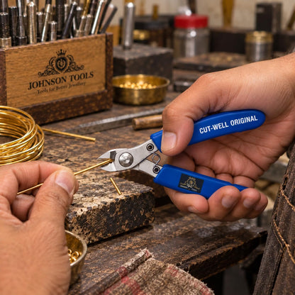 Johnson Tools Original Cut Well Stainless Steel Diagonal Cutter, Nipper, Plier (blue handle, Size-110mm)