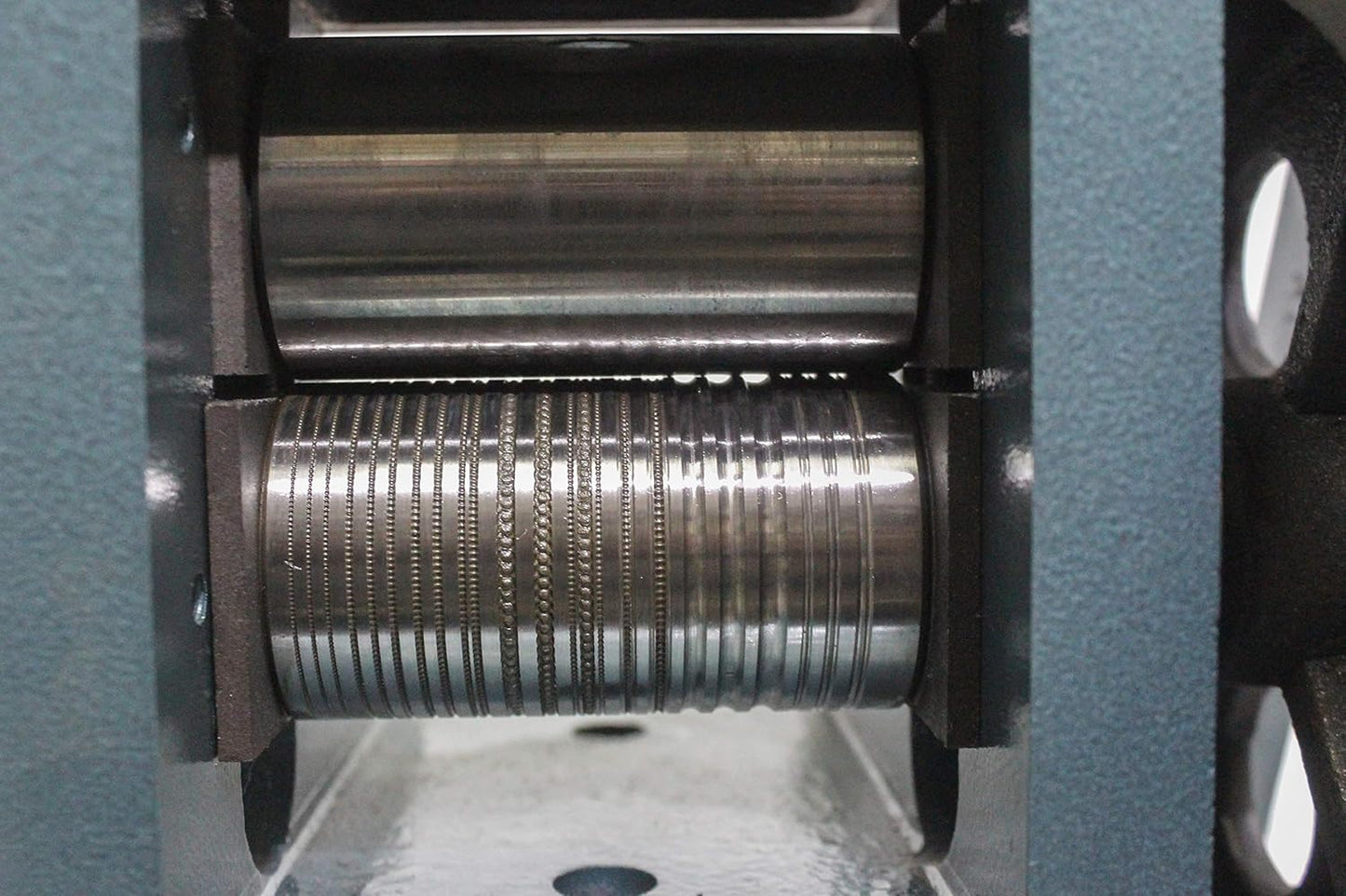 Johnson Tools 3" Marwari and Rajwari Lining Design Rolling Mill Machine For Gold and Silver Wire Designing Works